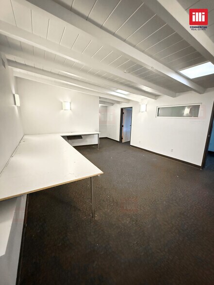 More Photos Of 4363 Woodman Ave, Sherman Oaks Loft Creative Space For Sale