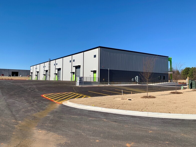 More Photos Of 250 Grant Plz, Lowell Flex For Lease