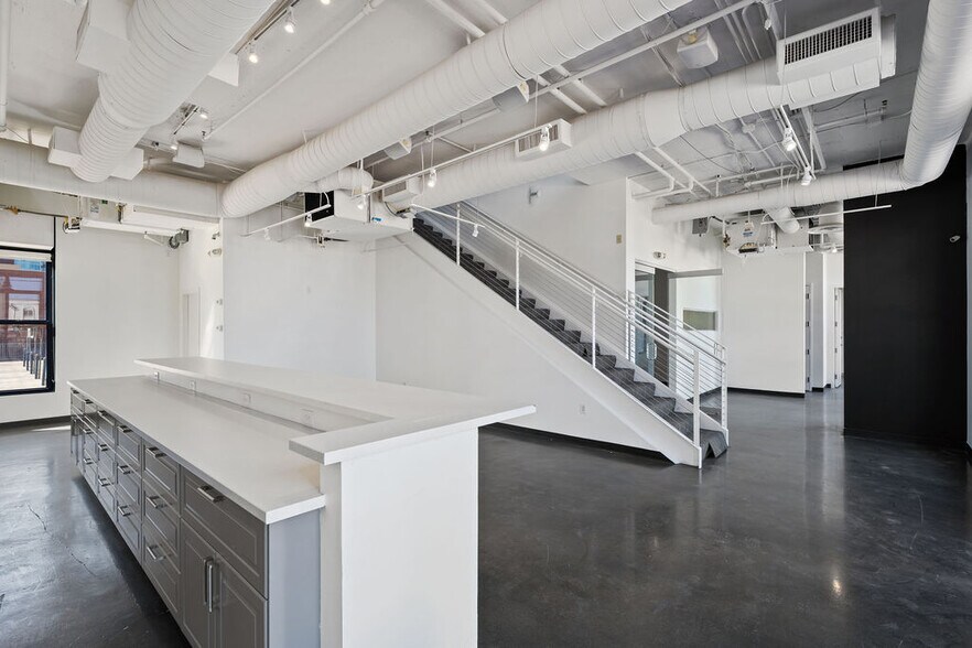 More Photos Of 21 E 6th St, Tempe Loft Creative Space For Sale