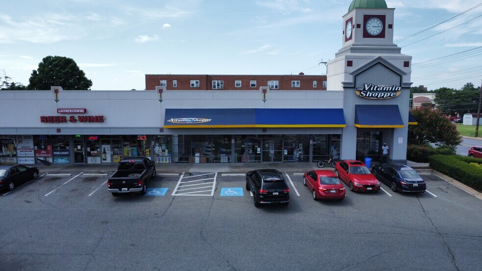 More Photos Of 206-300 N Frederick Ave, Gaithersburg Unknown For Lease