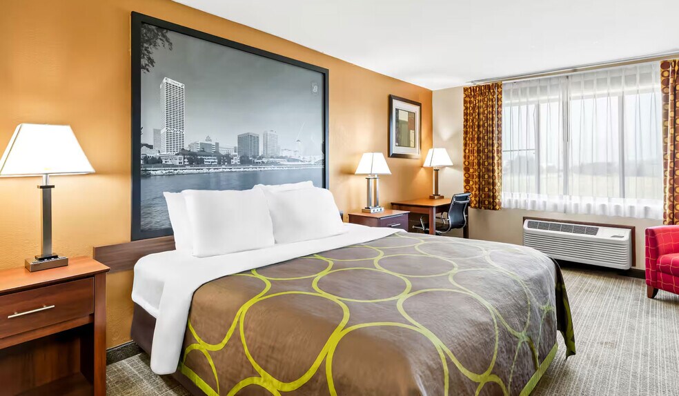More Photos Of 910 S Sylvania Ave, Sturtevant Hotel For Sale