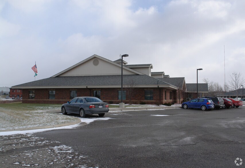 More Photos Of 4086 Legacy Pky, Lansing Office For Sale