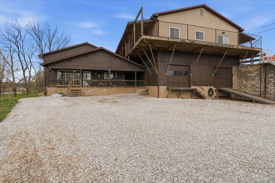 More Photos Of 1515 Washington Blvd, Belpre Manufacturing For Sale