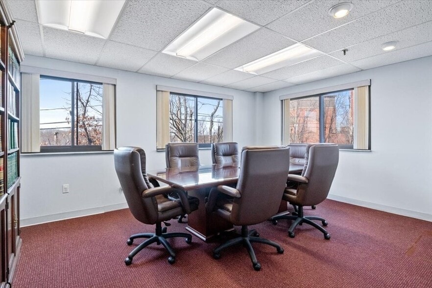 More Photos Of 30 Eastbrook Rd, Dedham Loft Creative Space For Sale