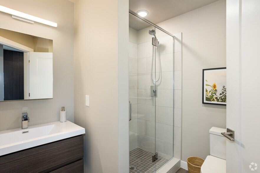 More Photos Of 1515 Julian St, Denver Apartments For Lease