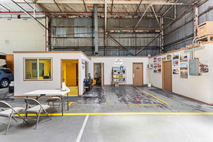 More Photos Of 1400 W 4th St, Antioch Warehouse For Lease