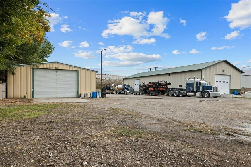 More Photos Of 118 Riverside Rd, Billings Research And Development For Sale