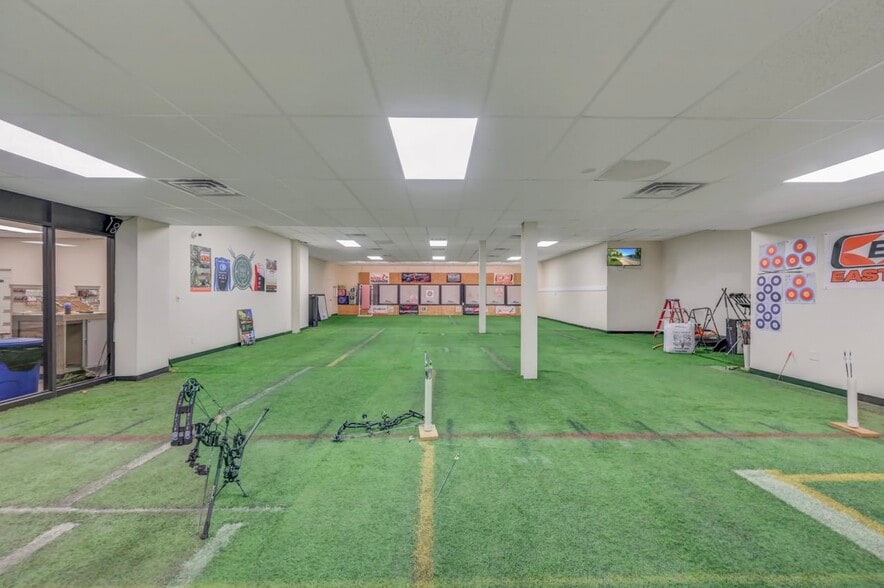 More Photos Of 116-120 Monahan Ave, Dunmore Flex For Lease