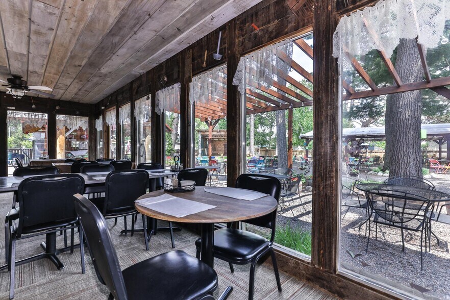 More Photos Of 5234 US-51 Hwy, Mercer Bar For Sale