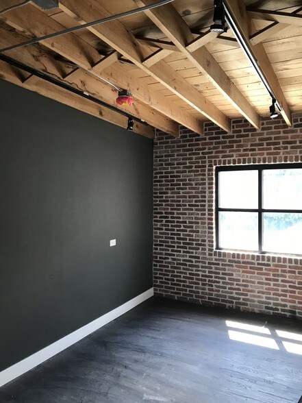 More Photos Of 3141-3149 S Broadway, Englewood Storefront Retail Office For Lease