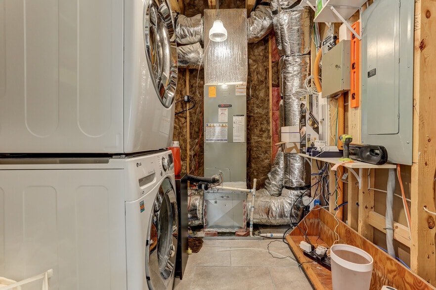 More Photos Of 2972 Lookout Pl NE, Atlanta Office Residential For Sale