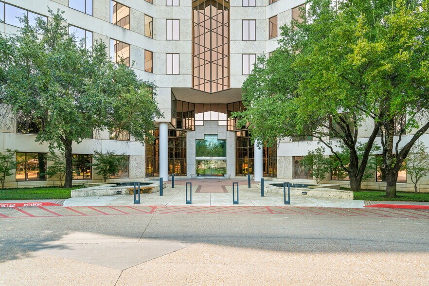 More Photos Of 14755-14785 Preston Rd, Dallas Coworking Space