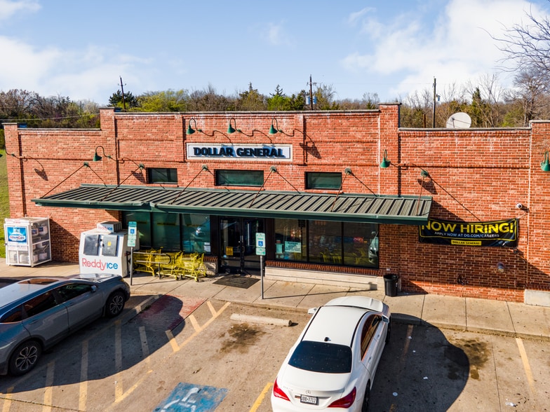 More Photos Of 2253 W Belt Line Rd, Lancaster Freestanding For Sale