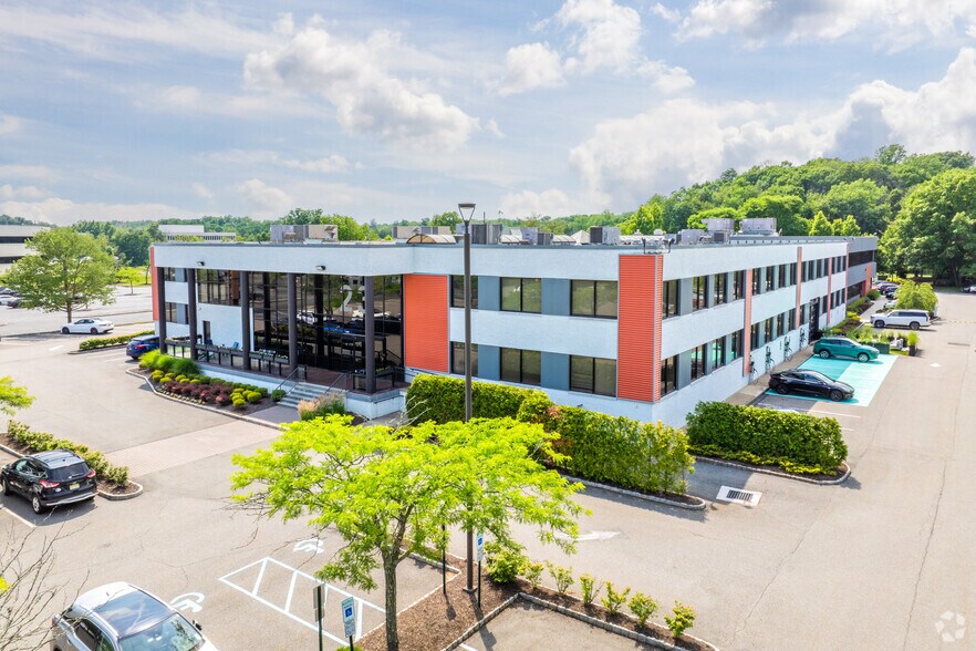 More Photos Of 23 Vreeland Rd, Florham Park Office For Lease