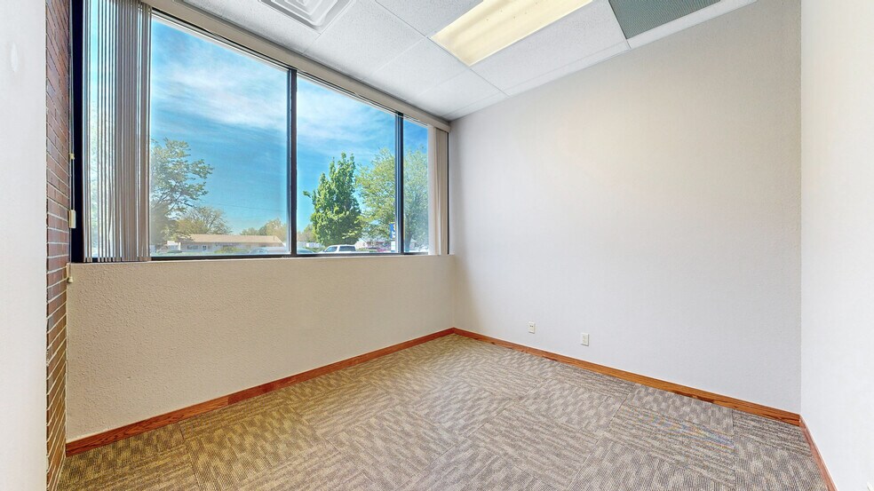 More Photos Of 2695 W Eisenhower Blvd, Loveland Office For Lease
