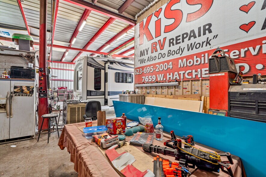 More Photos Of 7659 W Hatcher Rd, Peoria Warehouse For Sale