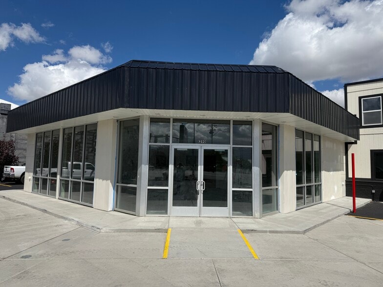 Primary Photo Of 1290 S 300 W, Salt Lake City Unknown For Lease
