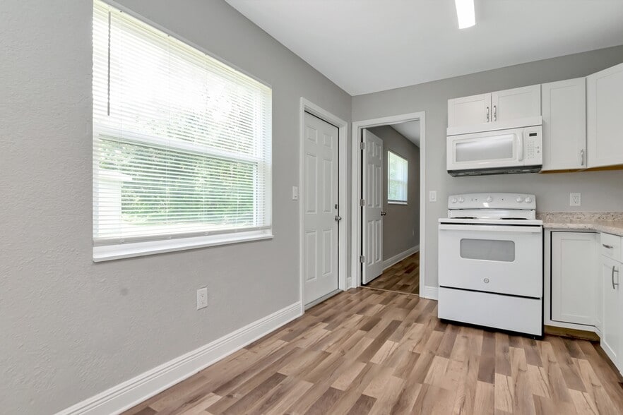 More Photos Of , Bradenton Multifamily For Sale