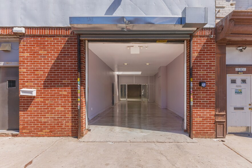 More Photos Of 8711 118th St, Richmond Hill Office For Lease