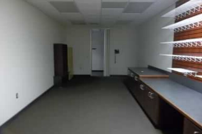 More Photos Of 2002 Scott Blvd, Temple Office For Sale