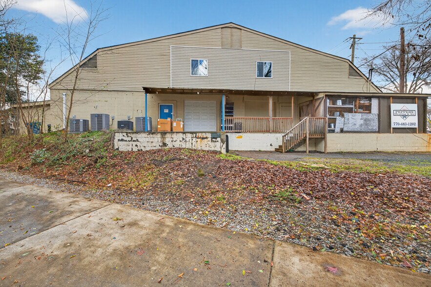 More Photos Of 4109 Robinson St, Covington Freestanding For Sale