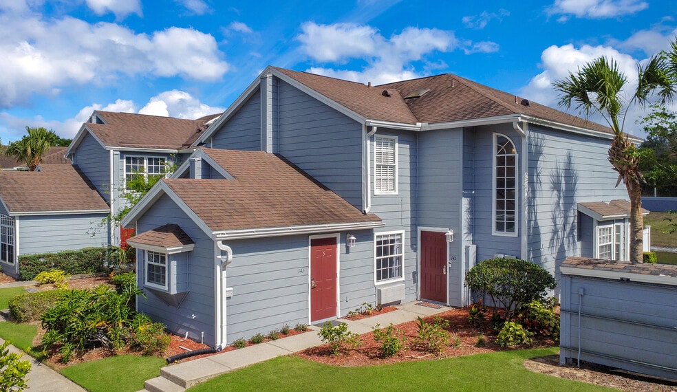 Primary Photo Of 141 Coco Plum Dr, Davenport Apartments For Sale