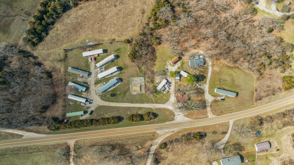 More Photos Of 210 Country Living Ln, Eldon Manufactured Housing Mobile Home Park For Sale