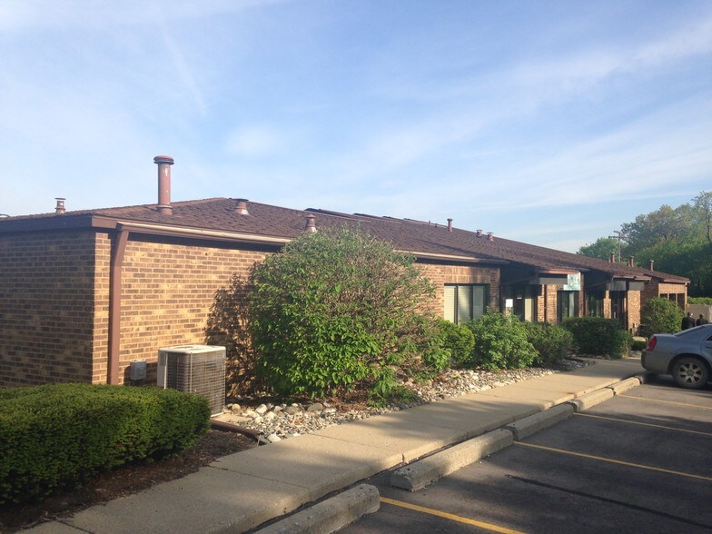 More Photos Of 1880-1898 W Stadium Blvd, Ann Arbor Medical For Sale