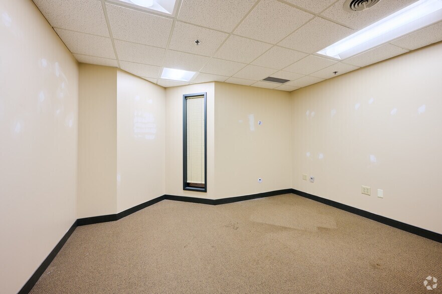 More Photos Of 300 Main St, East Rochester Medical For Lease