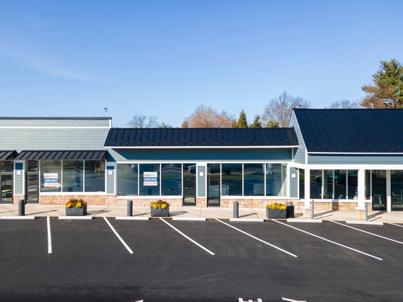 More Photos Of 853-881 W Butler Pike, Ambler General Retail For Lease