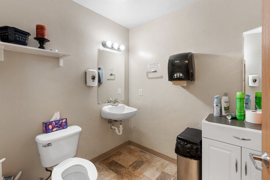 More Photos Of 3250 Tower Rd, Prescott Industrial For Sale