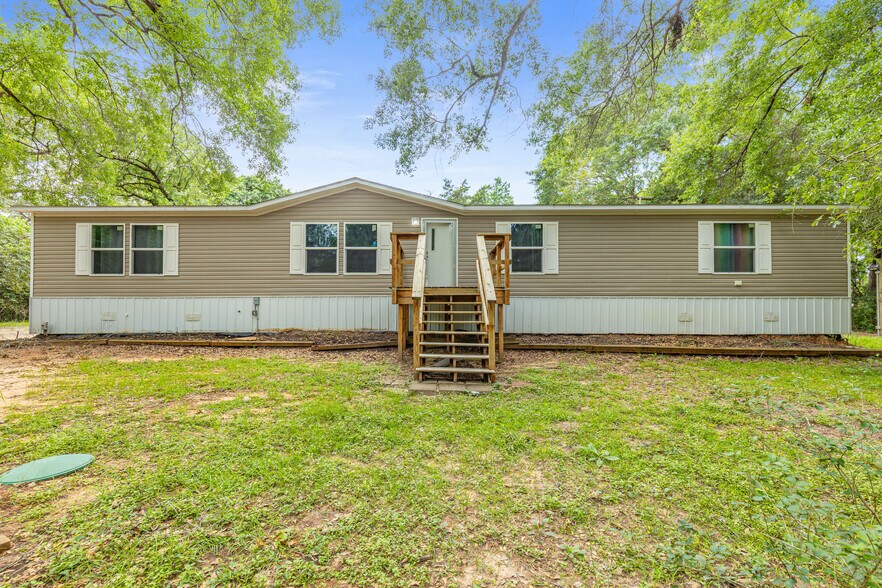Primary Photo Of 7362 Washington Ave, Montgomery Flex For Sale