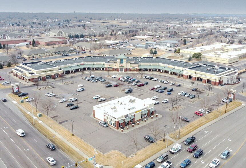 Primary Photo Of 4801-4831 S Louise Ave, Sioux Falls General Retail For Lease