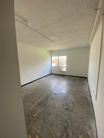 More Photos Of 9009 Boone Rd, Houston Assisted Living For Lease