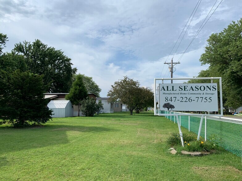 More Photos Of 321 N All Seasons Rd, Geff Manufactured Housing Mobile Home Park For Sale