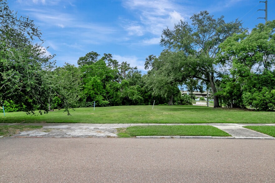 More Photos Of 1700 Burlington Ave N, Saint Petersburg Land For Sale