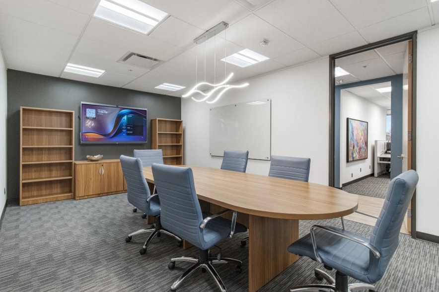 More Photos Of 2855 Coolidge Hwy, Troy Office For Lease