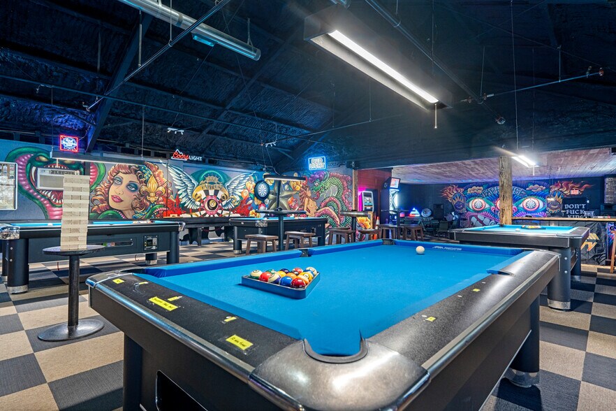 More Photos Of 816 Albert Pike Rd, Hot Springs Bar For Sale