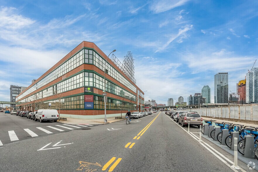 More Photos Of 3200 Skillman Ave, Long Island City Manufacturing For Lease