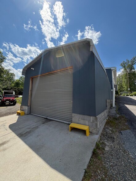 More Photos Of 6501 Crain Hwy, Bowie Auto Dealership For Lease