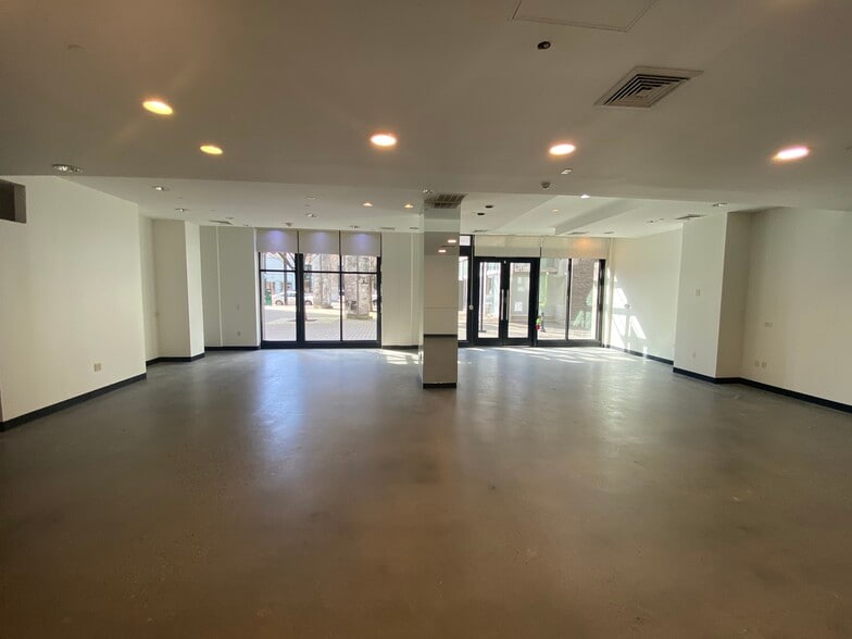 More Photos Of 333-347 NW 9th Ave, Portland Apartments For Sale