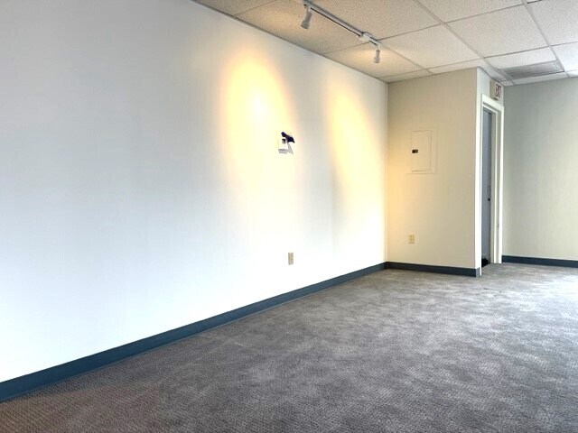 More Photos Of 1215 Reservoir Ave, Cranston Office For Lease