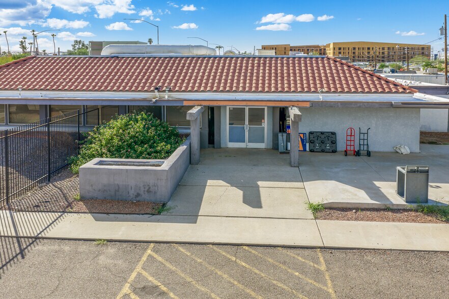 More Photos Of 1716 W Main St, Mesa Restaurant For Sale