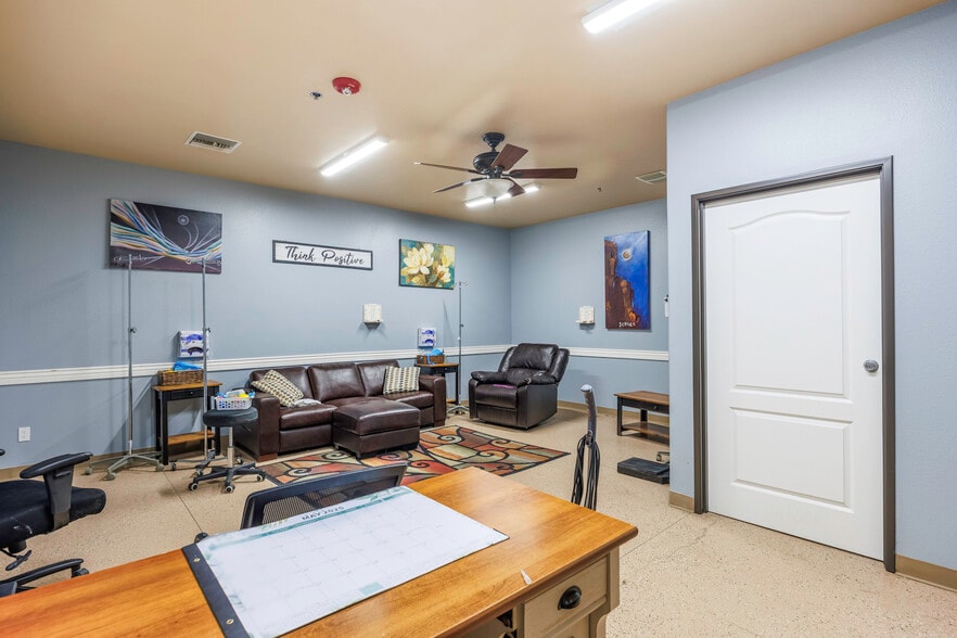 More Photos Of 16286 S Sunland Gin Rd, Arizona City Rehabilitation Center For Sale