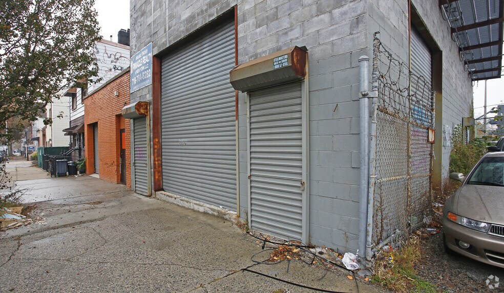 More Photos Of 51-02 35th St, Long Island City Warehouse For Lease