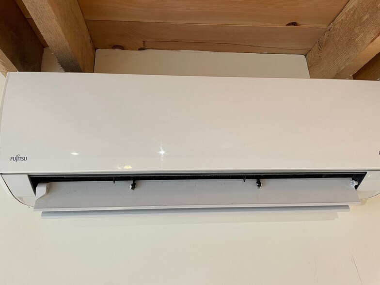 More Photos Of 426 Middle St, Portsmouth Office Residential For Lease