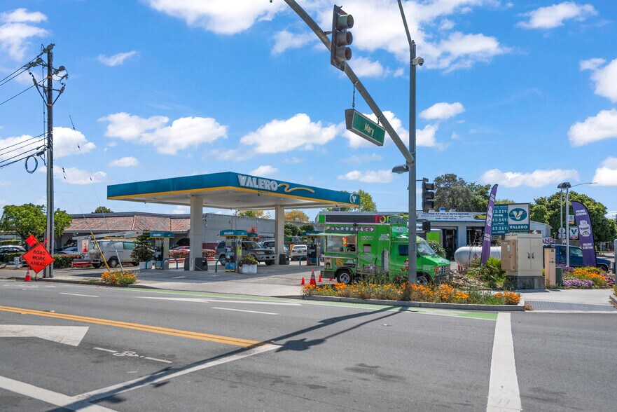 More Photos Of 996 W Evelyn Ave, Sunnyvale Service Station For Sale