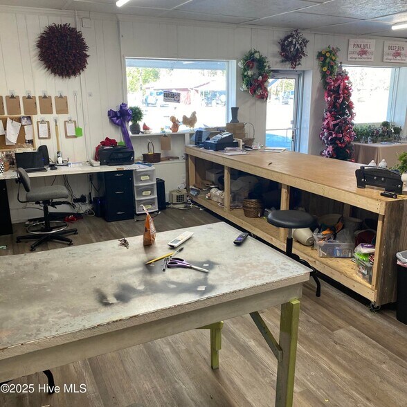 More Photos Of 700 N Kinston Blvd, Pink Hill Storefront Retail Office For Sale