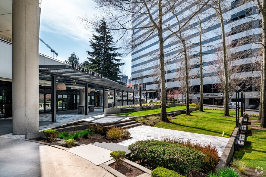 More Photos Of 1100 Olive Way, Seattle Unknown For Lease