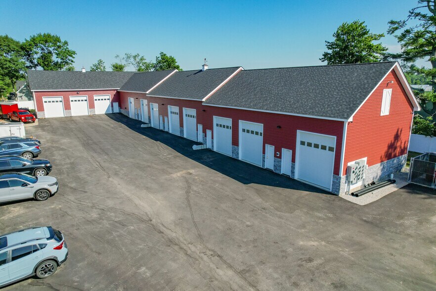 Primary Photo Of 992 Portland Rd, Saco Flex For Lease